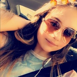 Meet your Posher, Mikayla